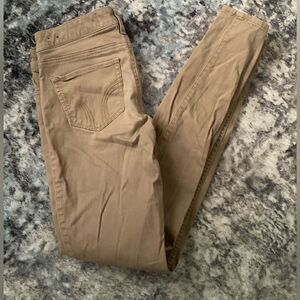 Hollister Low-Rise Khaki Beige Super Skinny Jeans - Size 3R